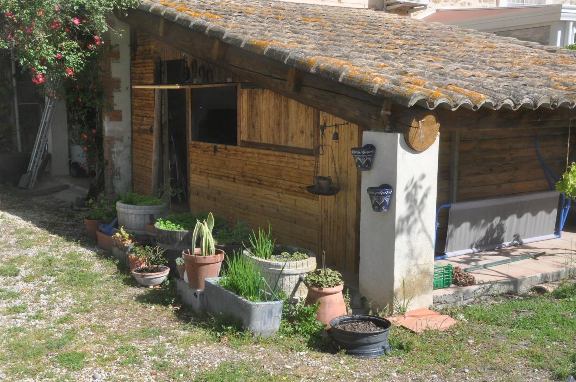 Hotel La Ferme De Tonton Jules 2 Entraigues-sur-la-Sorgue Zewnętrze zdjęcie