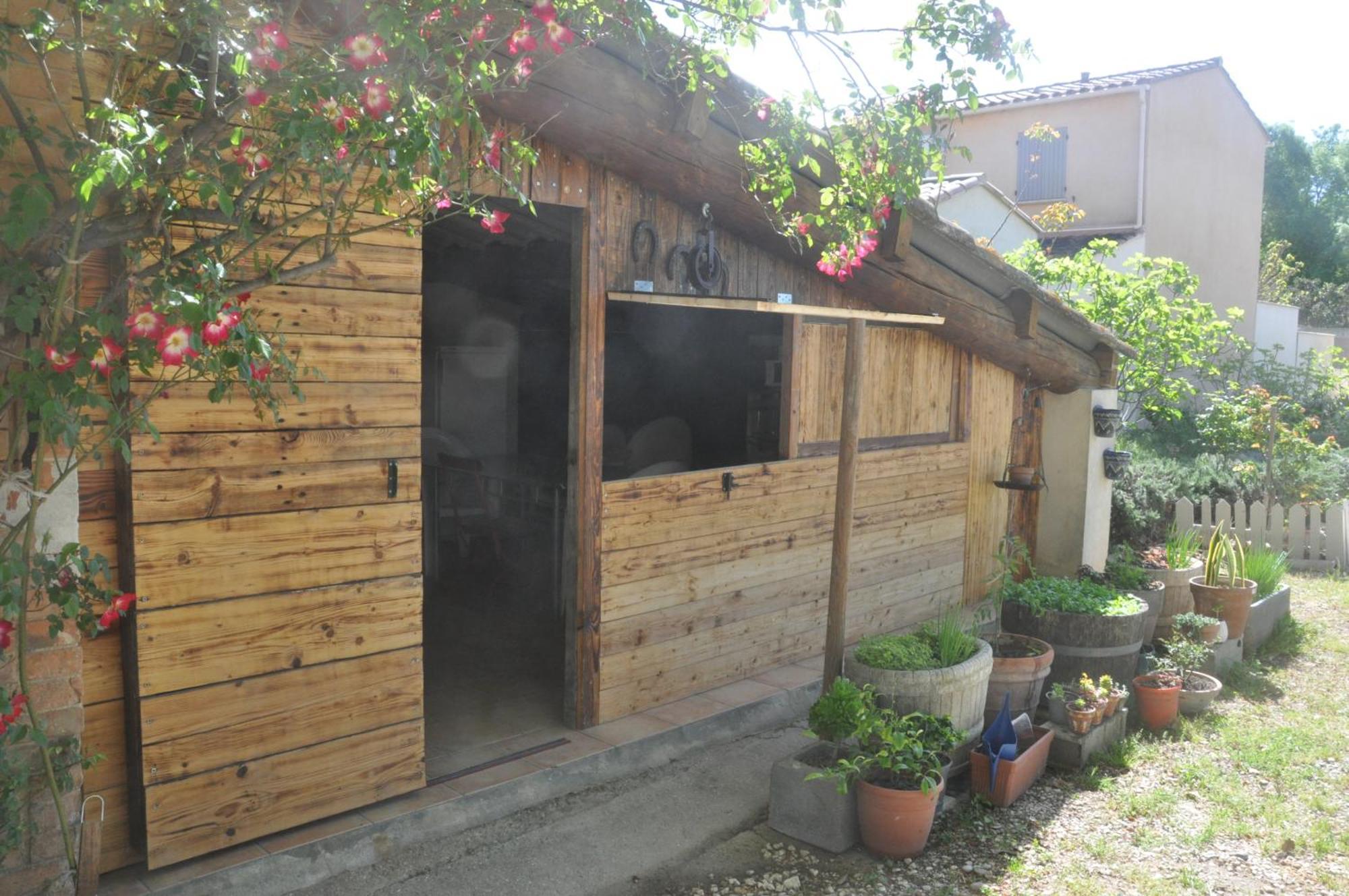 Hotel La Ferme De Tonton Jules 2 Entraigues-sur-la-Sorgue Zewnętrze zdjęcie
