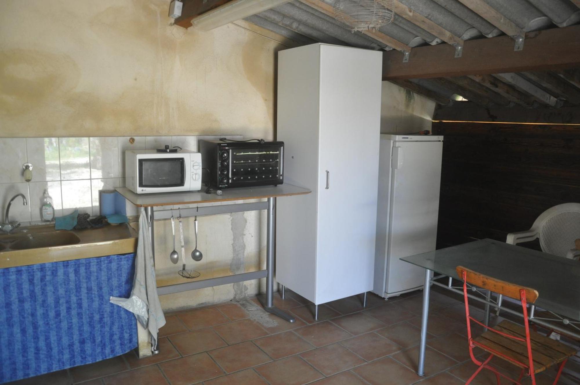 Hotel La Ferme De Tonton Jules 2 Entraigues-sur-la-Sorgue Zewnętrze zdjęcie